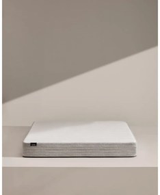 Stredne tvrdý penový termoregulačný matrac 150x190 cm Yoko – Kave Home