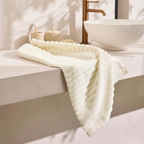 Krémovobiely froté bavlnený uterák 50x90 cm Maya – douceur d'intérieur