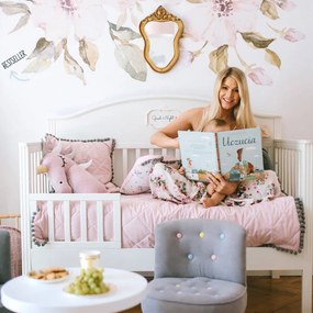 Nálepky na stenu Magnólie – kvetinová dekorácia do detskej izby L