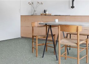 Koberce Breno Metrážny koberec FUEGO 20, šíře role 400 cm, zelená