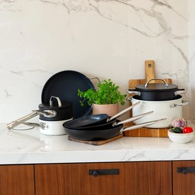 Panvica s titánovým povrchom Ø 28 cm - Saturn Terra Lunasol - 601302