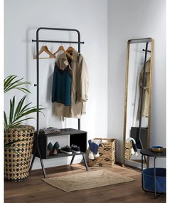 Čierny kovový stojan na oblečenie Kave Home Bently