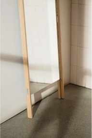 Stojacie zrkadlo s dreveným rámom 49x166 cm Lun – noo.ma