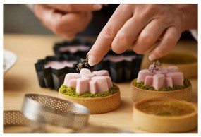 Silikónové formy na pečenie muffinov v súprave 6 ks Flower – Blomsterbergs