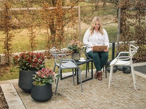 Béžová plastová stolička KATO