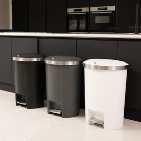 Biely nášľapný plastový odpadkový kôš 50 l – Addis