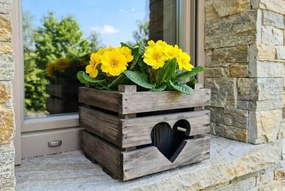 AMADEA Drevený obal na kvetináč so srdcom tmavý, 17x17x15cm Český výrobok