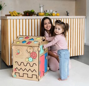 Activity Board Domček Montessori natural