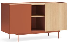 Nízka komoda v dekore duba v tehlovo-prírodnej farbe 130x78 cm Otto – Teulat