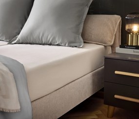 Napínacia posteľná plachta z prémiového flanelu, sivobéžová, štandardná veľkosť