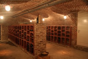 30 x Regál na víno Bloc Cellier - Standard červený, kapacita fliaš: 570