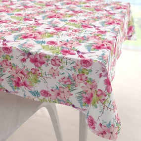 Biante Bavlnený štvorcový obrus Sandra SA-493 Kolibríky s ružovými kvetmi na bielom 90x90 cm