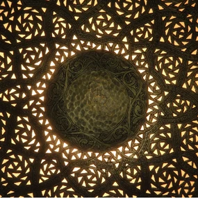 Mosadzná nástenná lampa Hilal 57cm