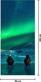 Fototapeta na dvere - Ľudia pri polárnej žiare (95x205cm)