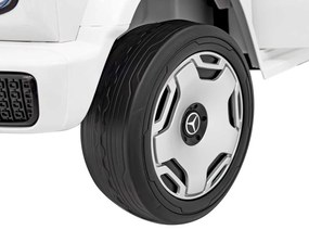 Detské autíčko s elektrickým pohonom 4x4 Mercedes Benz EQG - biele