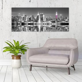 Obrázok - New York a fialový mrakodrap (120x50 cm)