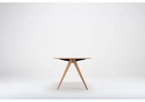 Jedálenský stôl z dubového dreva Gazzda Ava, 140 x 90 cm