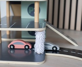 Detská parkovacia garáž s vrtuľníkom