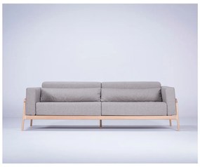 Sivá pohovka s konštrukciou z masívneho dubového dreva Gazzda Fawn Plus, 240 cm