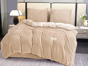 Dekorstudio Obojstranné plyšové posteľné obliečky PMK-03 v béžovej farbe Rozmer posteľných obliečok: Šírka x Dĺžka: 220x200cm + 2 ks 70x80 cm