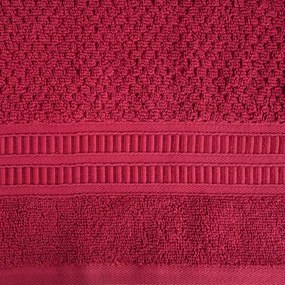 Bavlnený červený uterák ROSITA s ryžovou štruktúrou a žakárovou bordúrou s geometrickým vzorom Rozmer: 30 x 50 cm