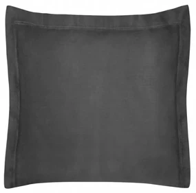 Čierna jednofarebná dekoračná obliečka na vankúš NOVA COLOR 40x40 cm