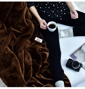 Deka tmavohnedá 150 x 200 cm EMI