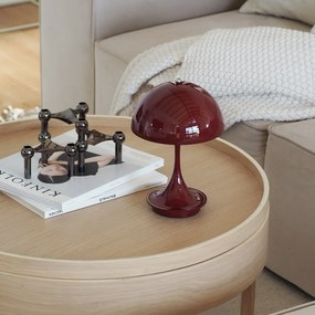 Louis Poulsen Prenosná lampa Panthella 160 V3 Opaque Burgundy