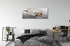 Obraz plexi Žena biele balerína šaty 120x60 cm