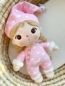 Bábika v pyžamku – nežná spoločníčka na zaspávanie