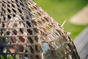 Svetlohnedé závesné kreslo TROPIKAL so stojanom