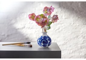 Modrá ručne maľovaná váza z kameniny Tulle – Kähler Design