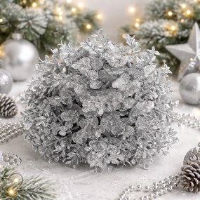 Vianočná závesná dekorácia Eucalyptus guľa, strieborná, pr. 24 cm