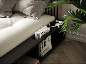 Čierna dvojlôžková posteľ z masívneho dreva s úložným priestorom Karup Design Ziggy, 140 x 200 cm