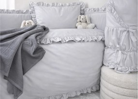 INTERMEDIC SK Posteľná obliečka do postieľky Sivá s volánikom 90x130 / 45x65 cm – 100% bavlna, elegantný unisex dizajn, zips