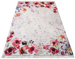 Protišmykový koberec červenej farby s kvetmi