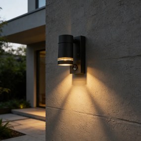 Moderné vonkajšie nástenné svietidlo čierne IP44 s pohybovým senzorom - Ensam