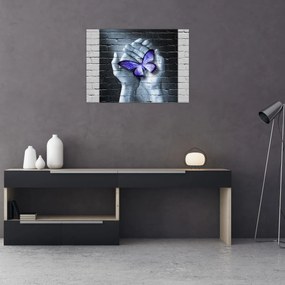 Obraz - Fialový motýľ na stene (70x50 cm)