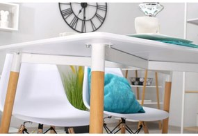 Jedálenský set 1 + 4, biely stôl ADRIA 120x80 cm + biela stolička BALI MARK s bukovými nohami