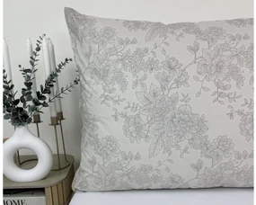 Obliečka na vankúš Luxury Flowers béžová – jemný vzor, 100 % bavlna, zips Veľkosť: 50x70 cm