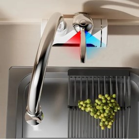 Prietokový ohrievač vody s LED displejom 3000W/230V IPX4 biela