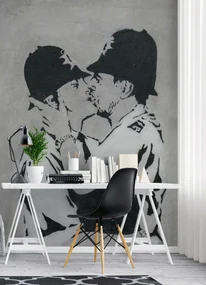 Gario Fototapeta Bozkávanie policajtov, Banksy nástenná maľba Materiál: Vliesová, Rozmery: 200 x 280 cm