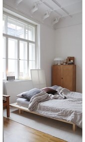 Dvojlôžková posteľ z borovicového dreva s roštom 180x200 cm Japan – Karup Design