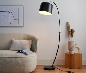 Oblúková lampa z kovu