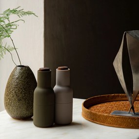 Audo Copenhagen Mlynček na soľ a korenie Bottle Hunting Green/Beige Walnut – set 2 ks