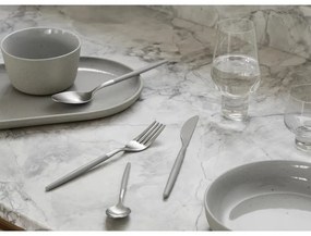 Svetlosivý/v striebornej farbe antikoro príbor 16 ks Maxime – Blomus