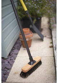 Čierny zmeták Addis Essentials