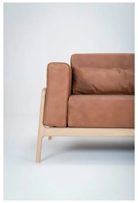 Koňakovohnedá pohovka z byvolej kože s konštrukciou z dubového dreva Gazzda Fawn, 240 cm