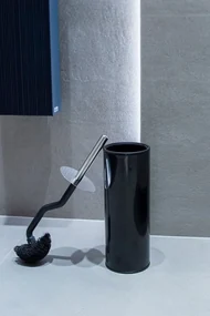 WC kefa čierna Brenta AWD