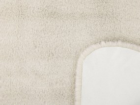 Umelá zajačia kožušina 60 x 90 cm béžová UNDARA Beliani